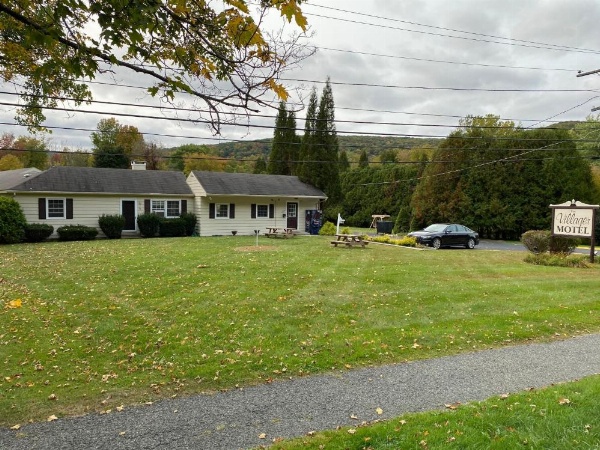Villager Motel image 17