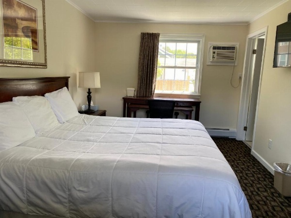 Villager Motel image 21
