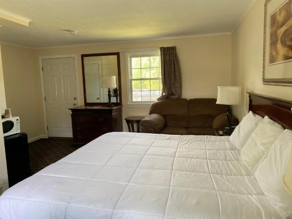 Villager Motel image 26